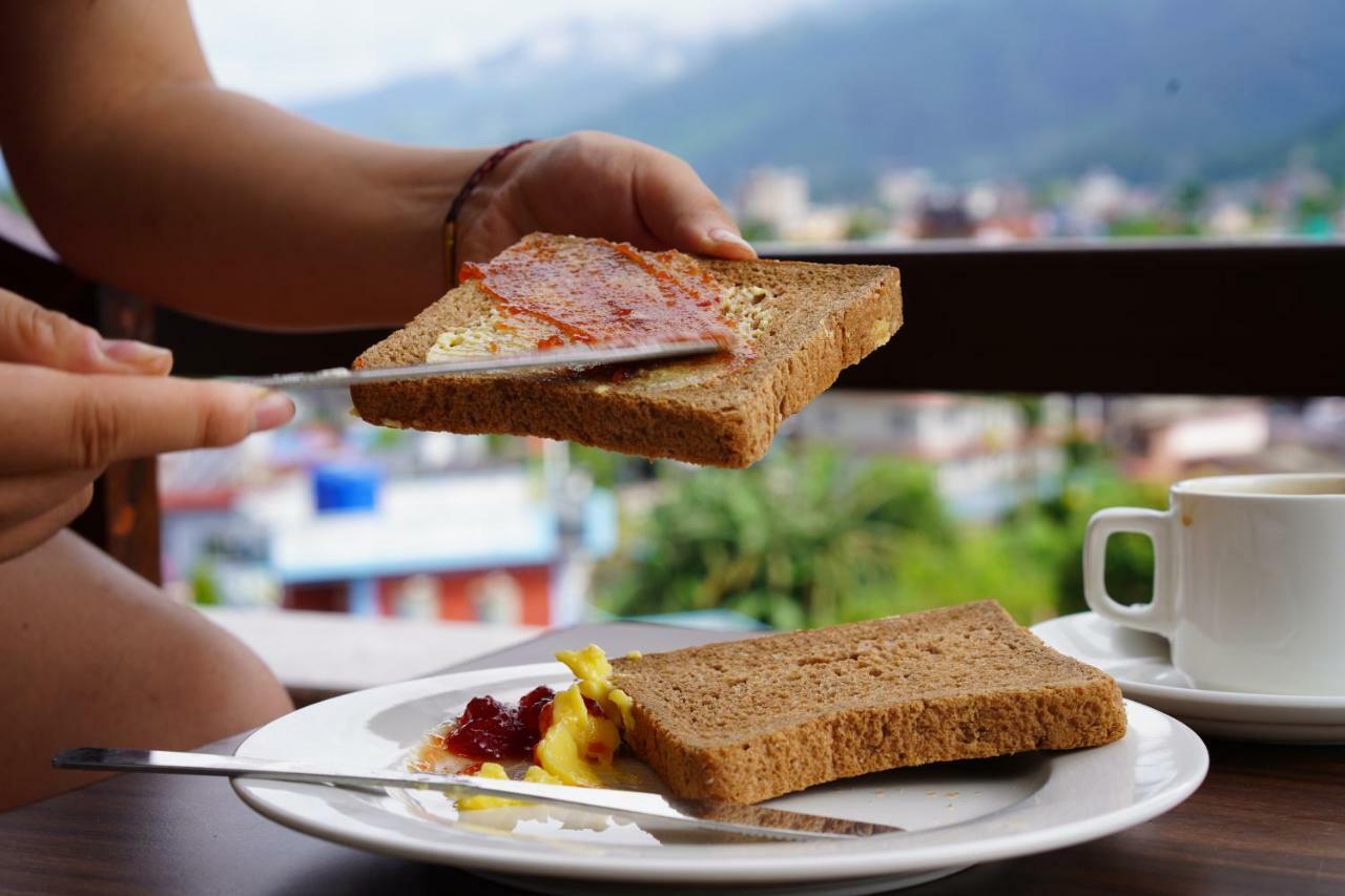 Hotel Snow Peak Pokhara Ngoại thất bức ảnh